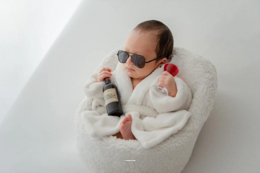 博罗宝宝嘴唇上翘 博罗宝宝嘴唇上翘